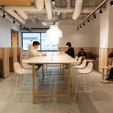 Hotel Plus Hostel Sapporo Bagian luar foto