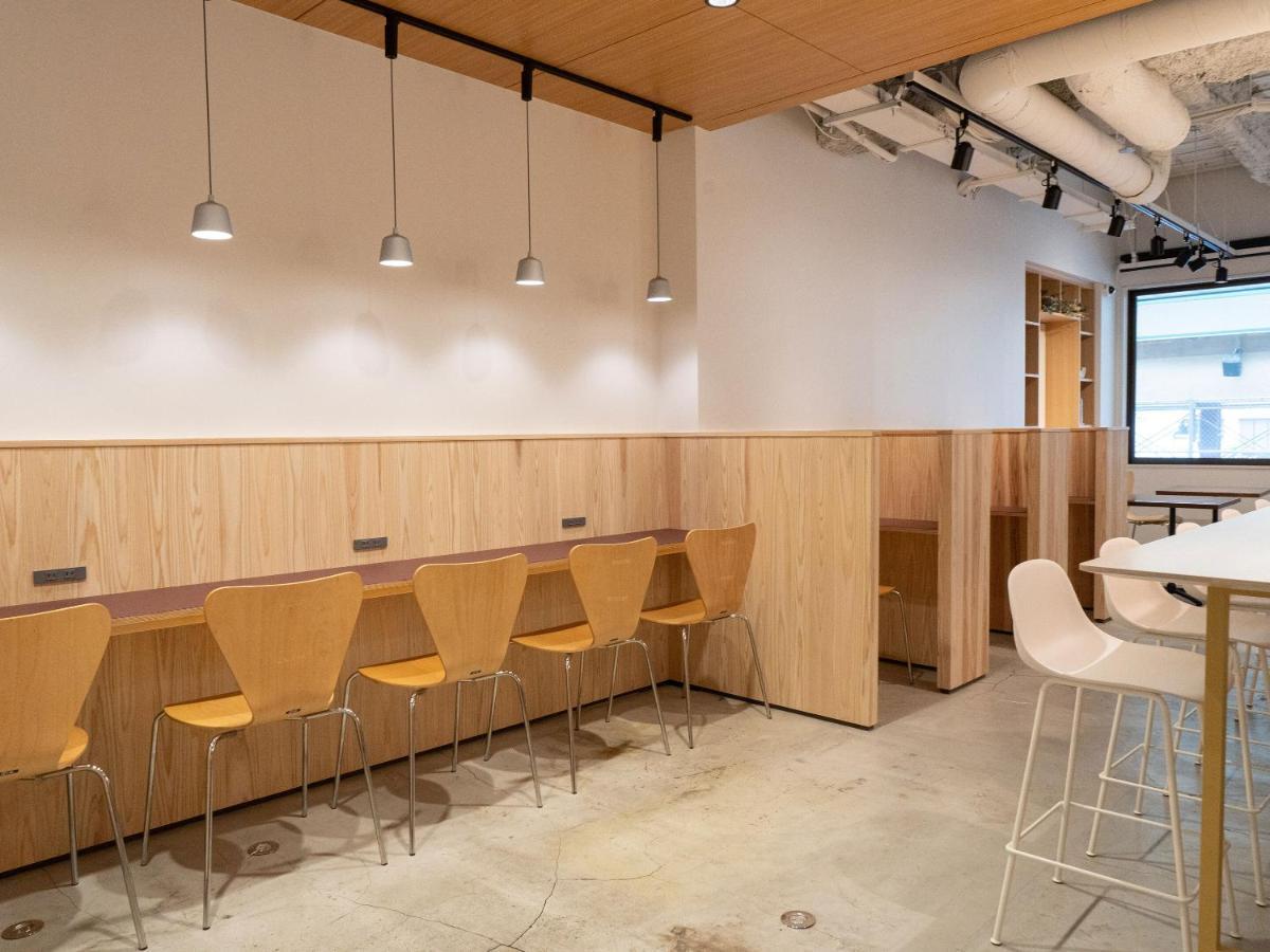 Hotel Plus Hostel Sapporo Bagian luar foto