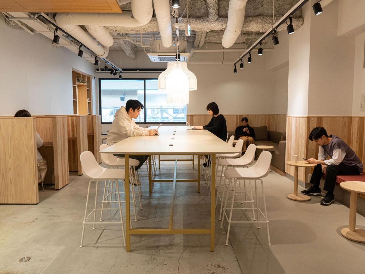 Hotel Plus Hostel Sapporo Bagian luar foto